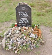 Anne Frank - Grabstätte in Bergen-Belsen